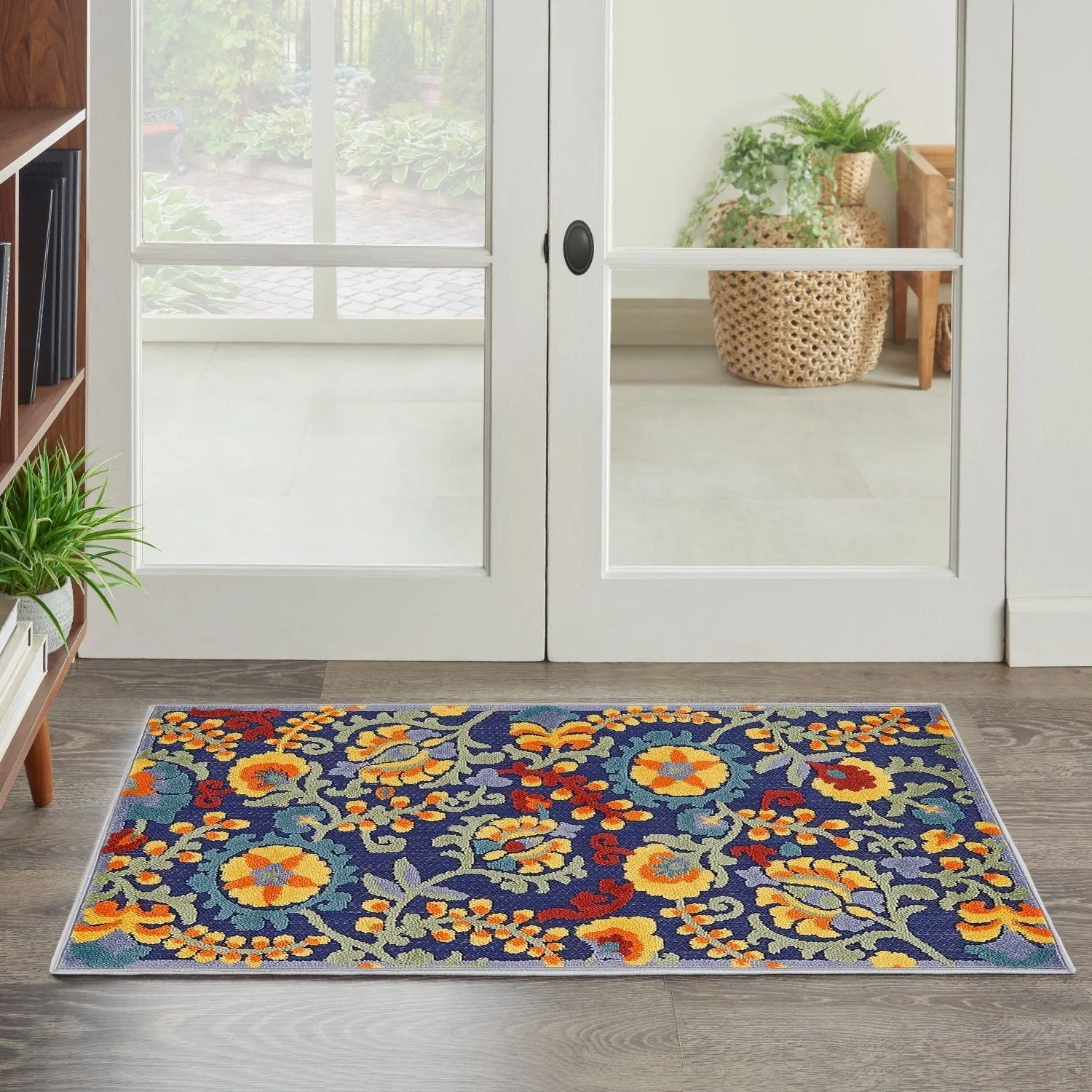 Aloha Indoor/Outdoor Yellow/Navy Floral Rug