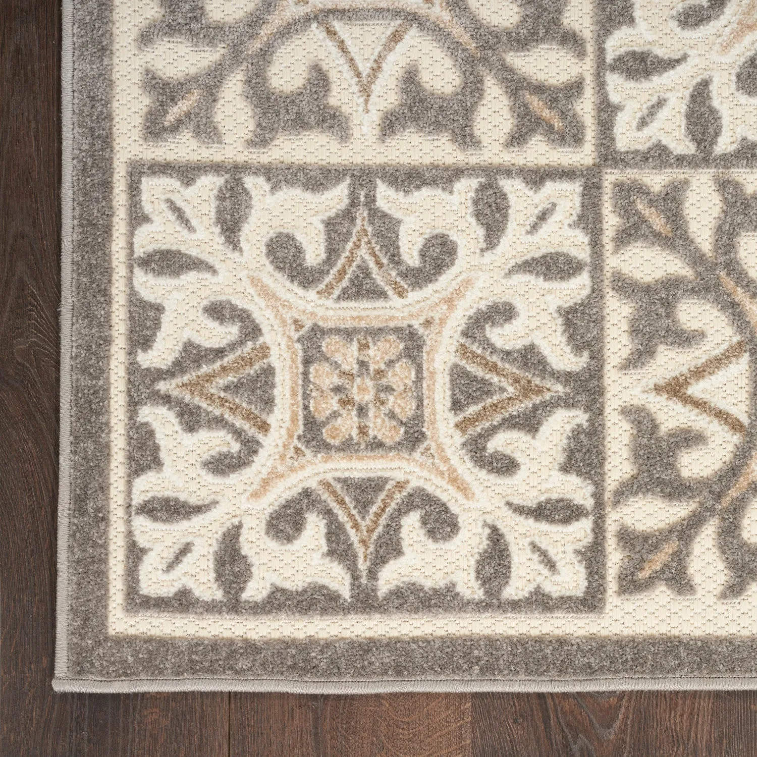 Aloha Ivory Grey Contemporary Indoor/Outdoor Rug