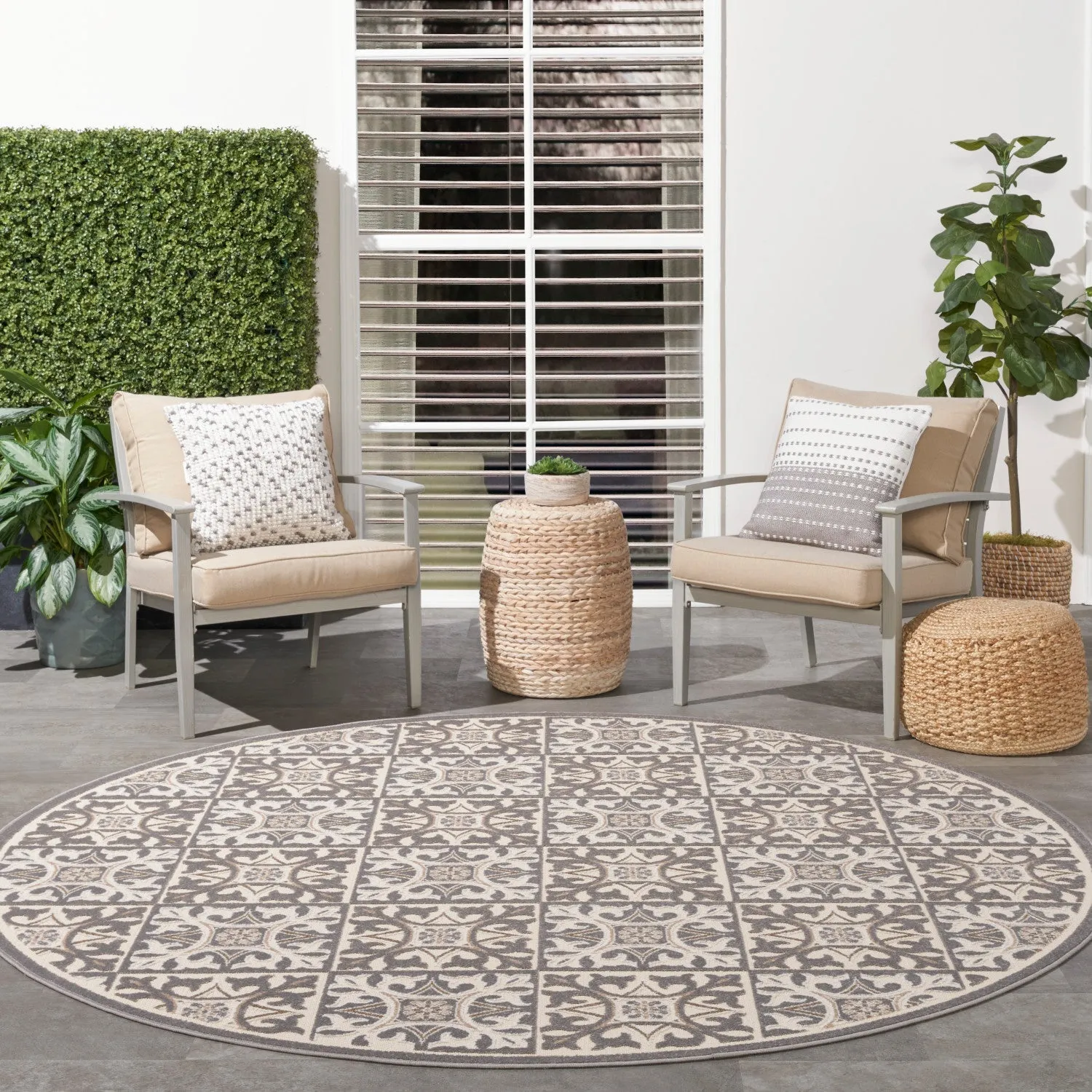 Aloha Ivory Grey Contemporary Indoor/Outdoor Rug