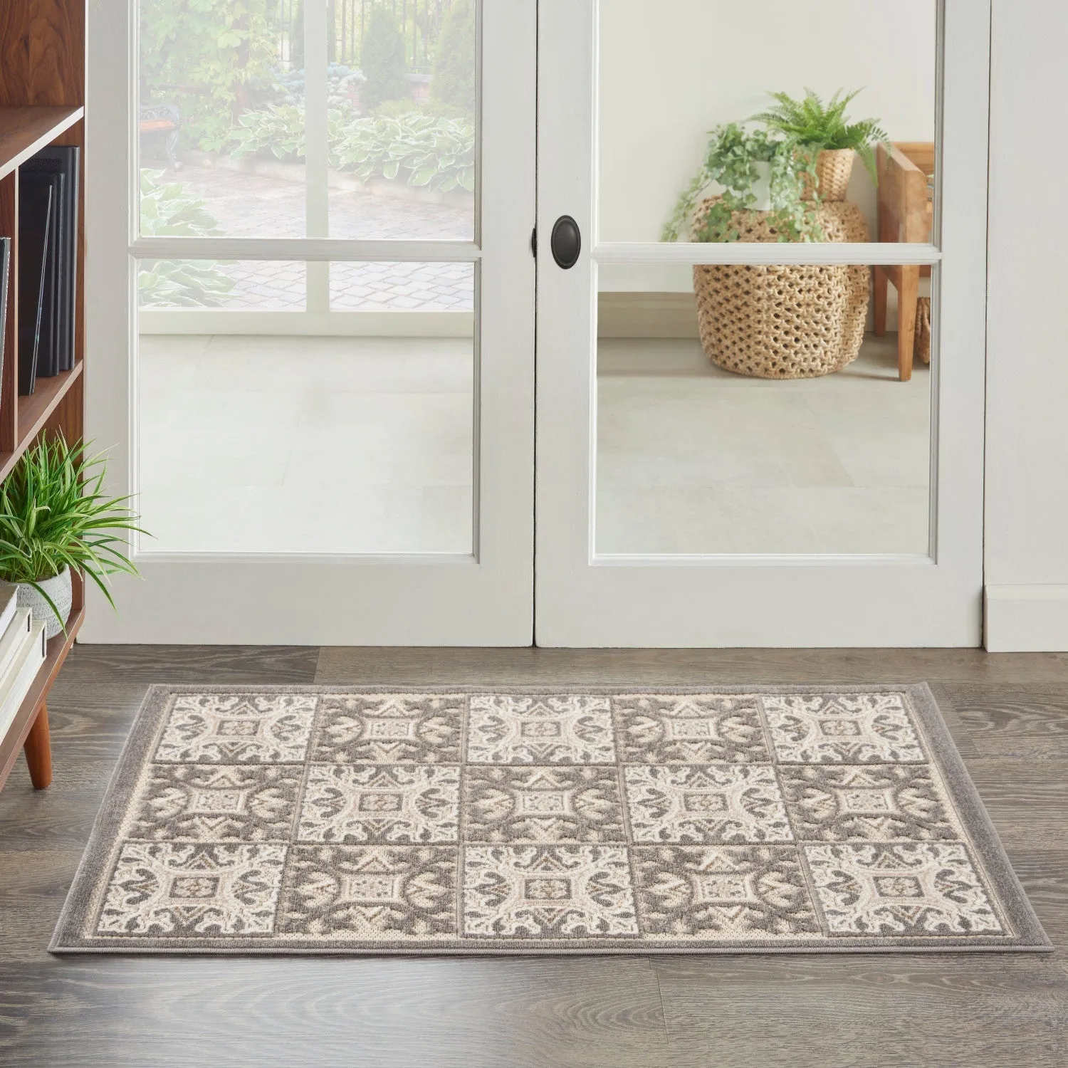 Aloha Ivory Grey Contemporary Indoor/Outdoor Rug