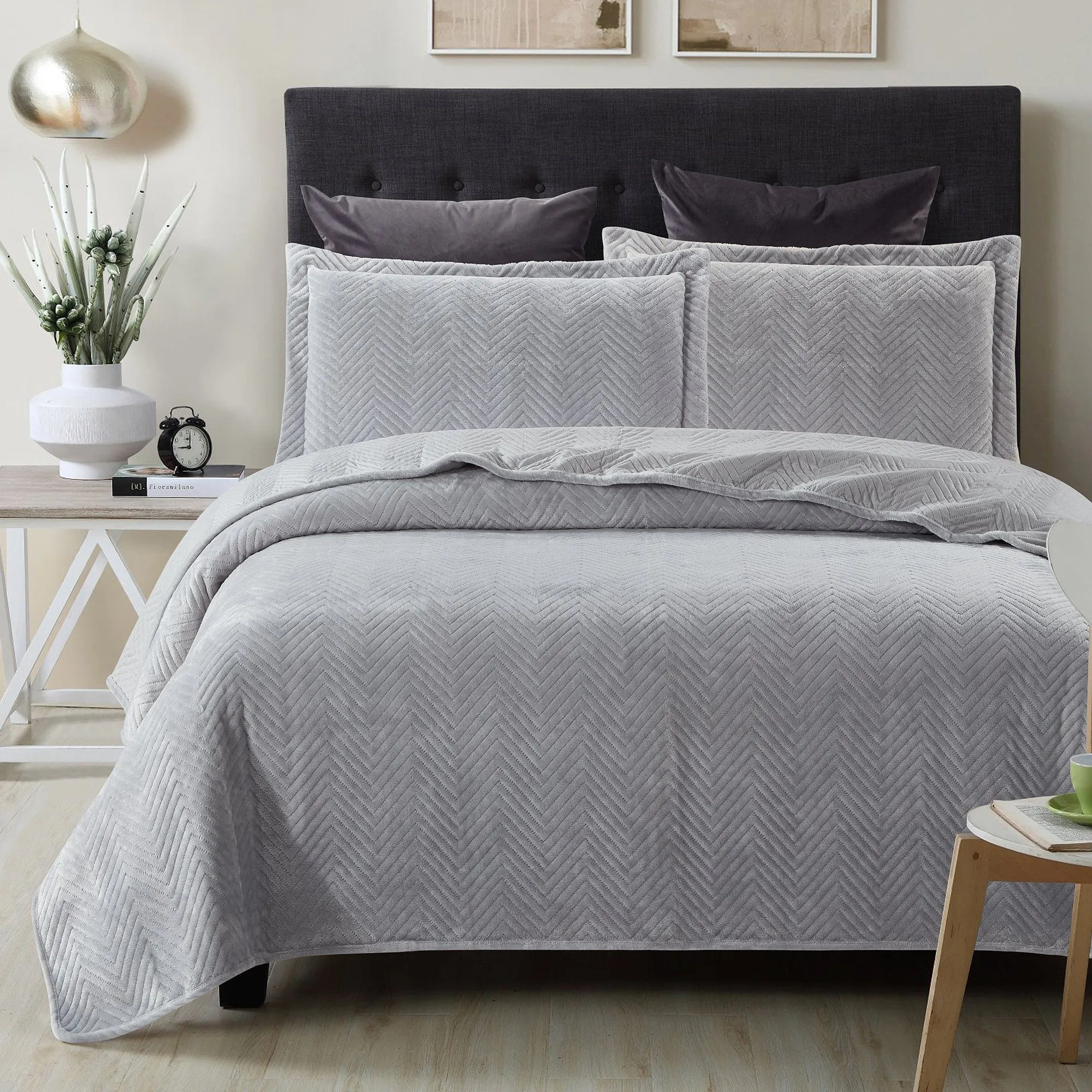 Bianca - 3 Piece Velour Quilt Set