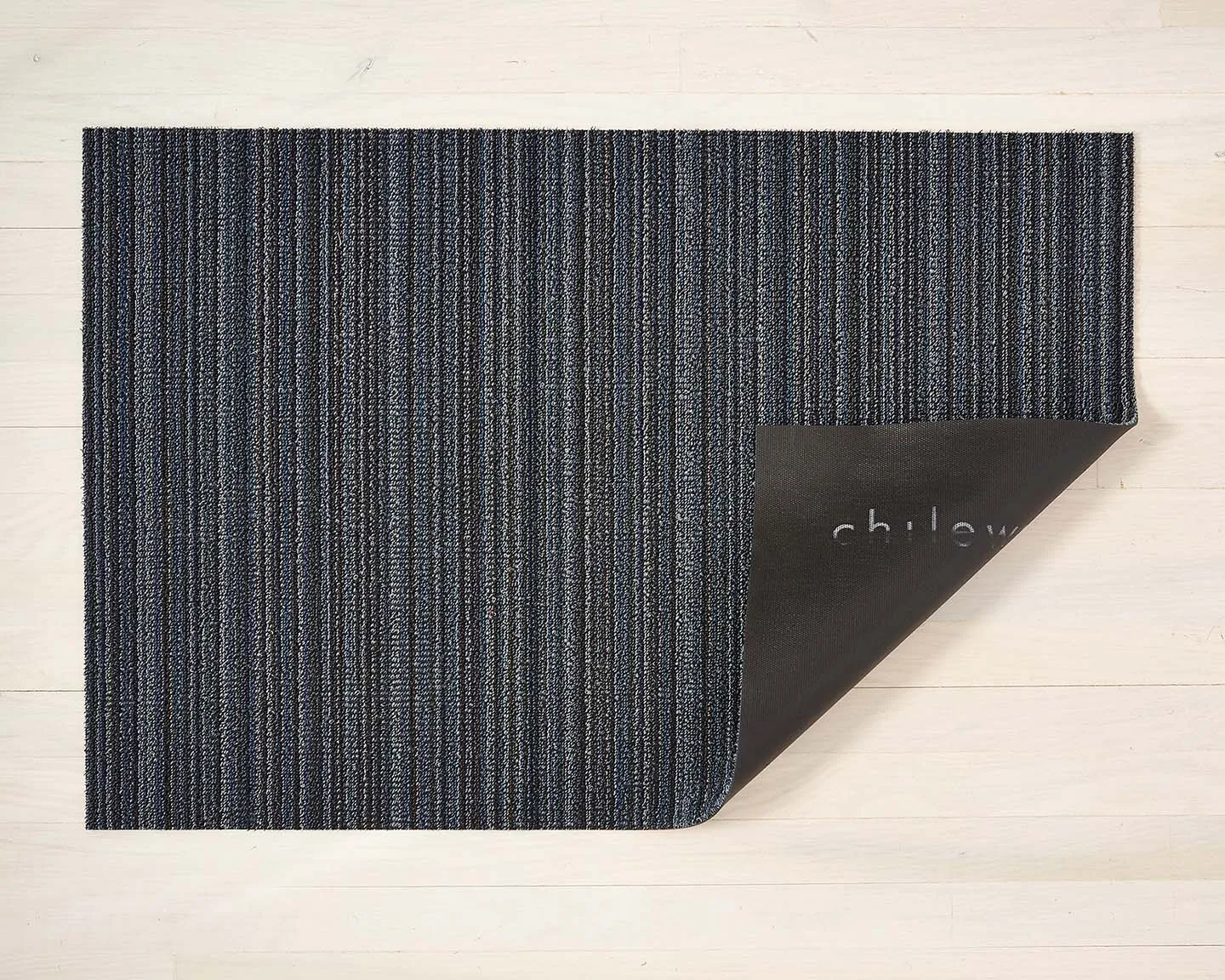 Chilewich Shag Rugs / Skinny Stripe Blue