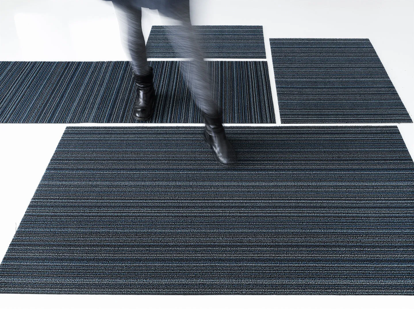 Chilewich Shag Rugs / Skinny Stripe Blue