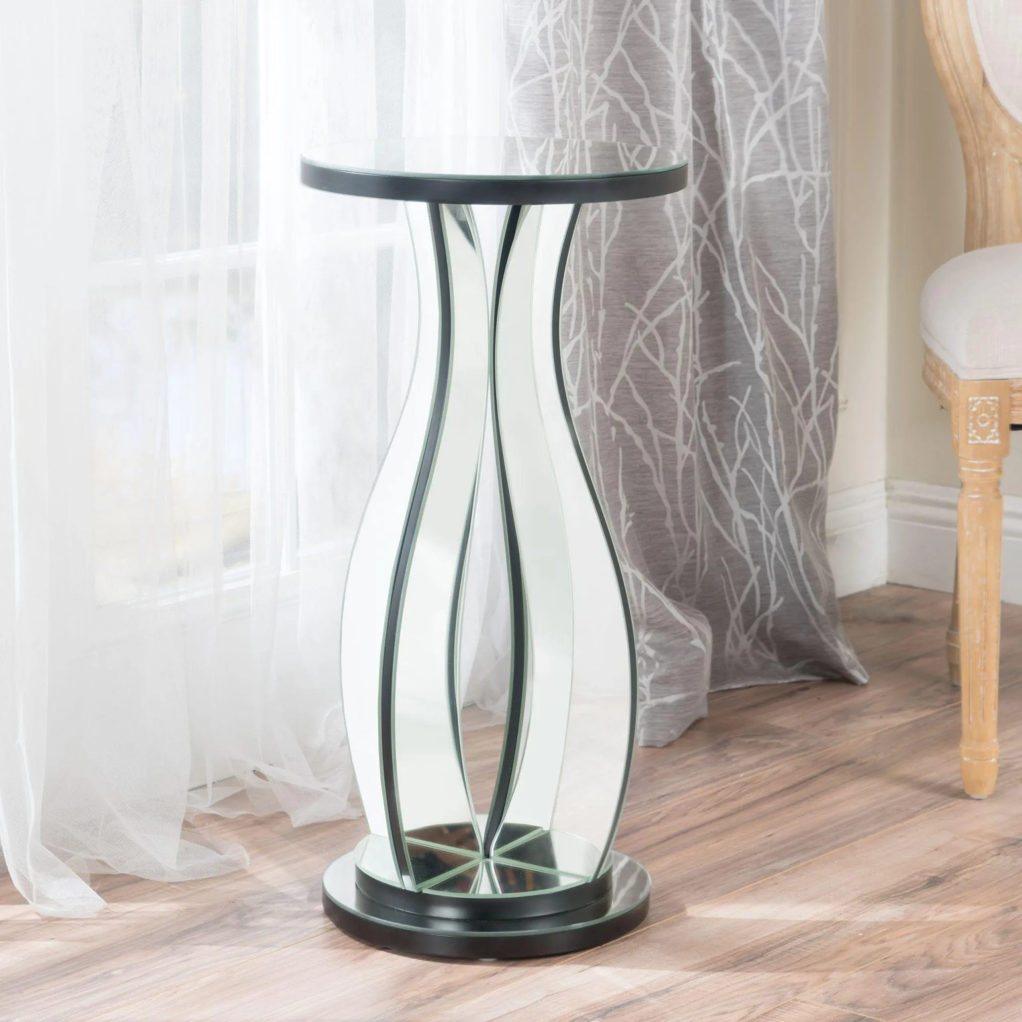 Elegant Mirrored Side Table – Clear Finish, Versatile Accent & Side Table for Modern and Classic Interiors