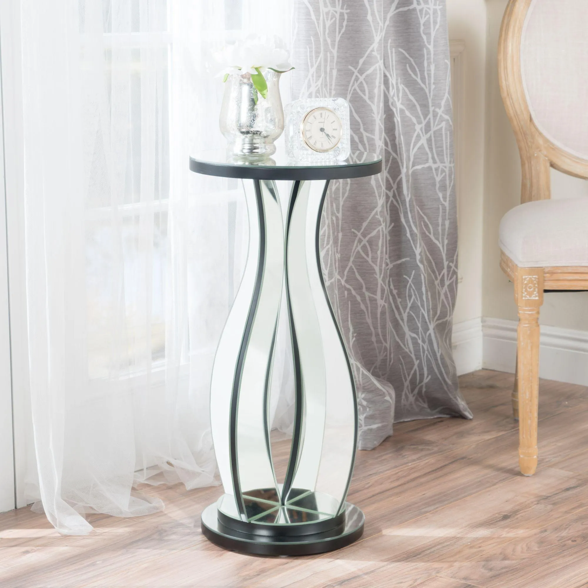 Elegant Mirrored Side Table – Clear Finish, Versatile Accent & Side Table for Modern and Classic Interiors