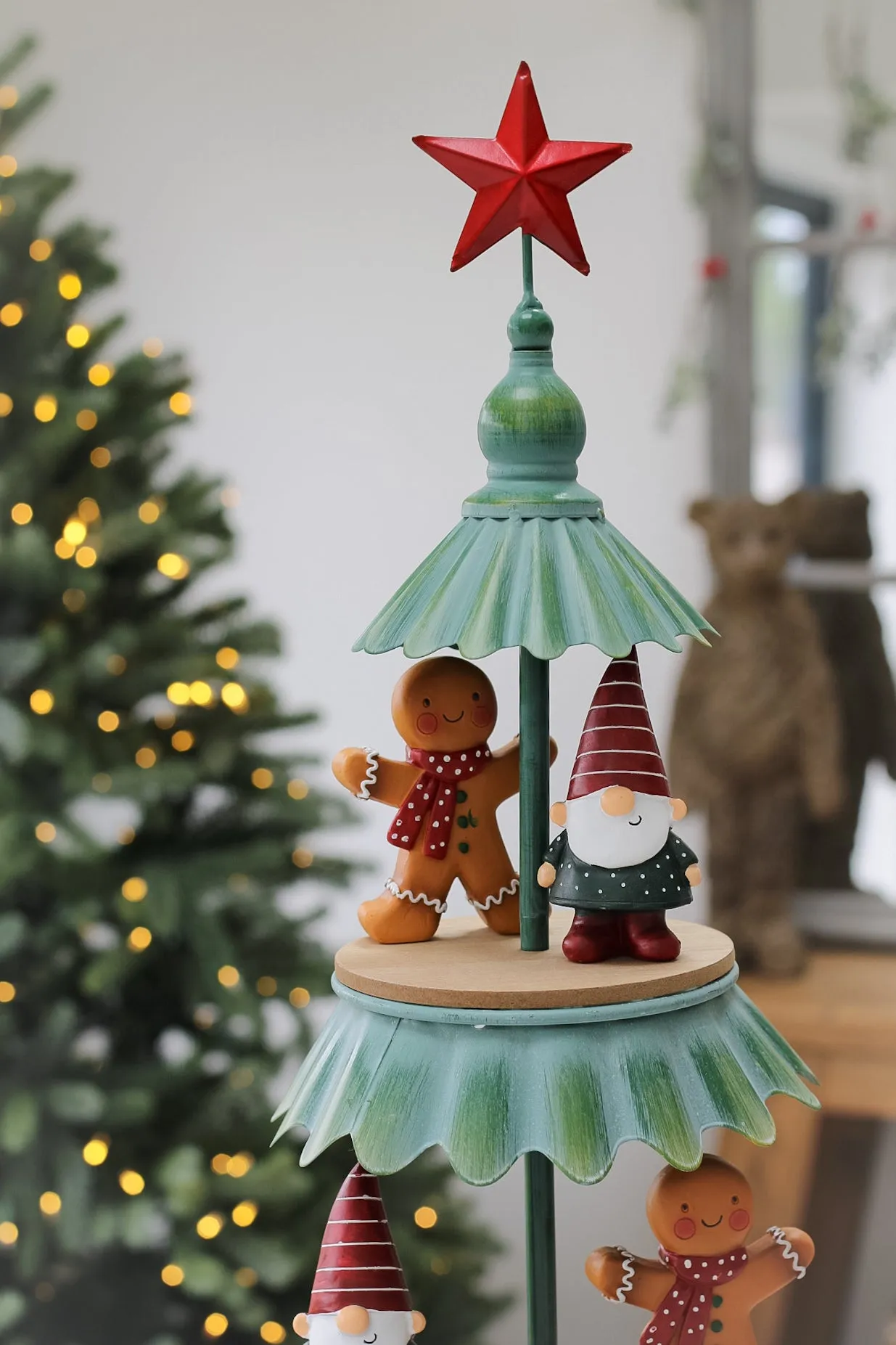 Green Metal Christmas Tree Styling Stand