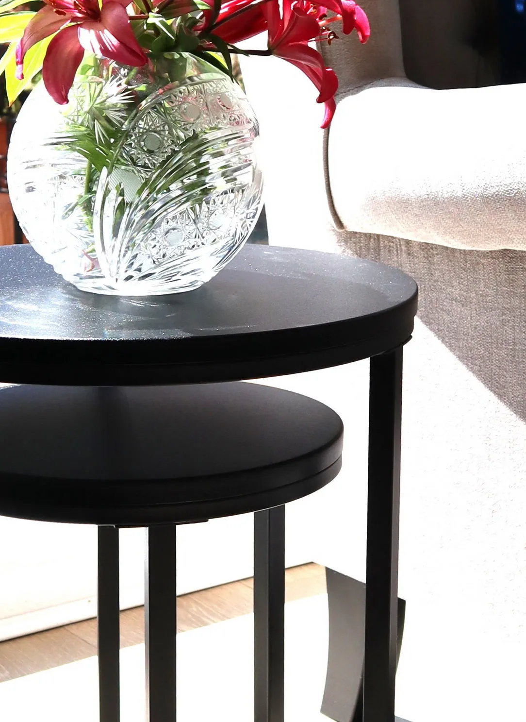 Paloma Set of 2 Round Nesting Tables, Matte Black Top and Base