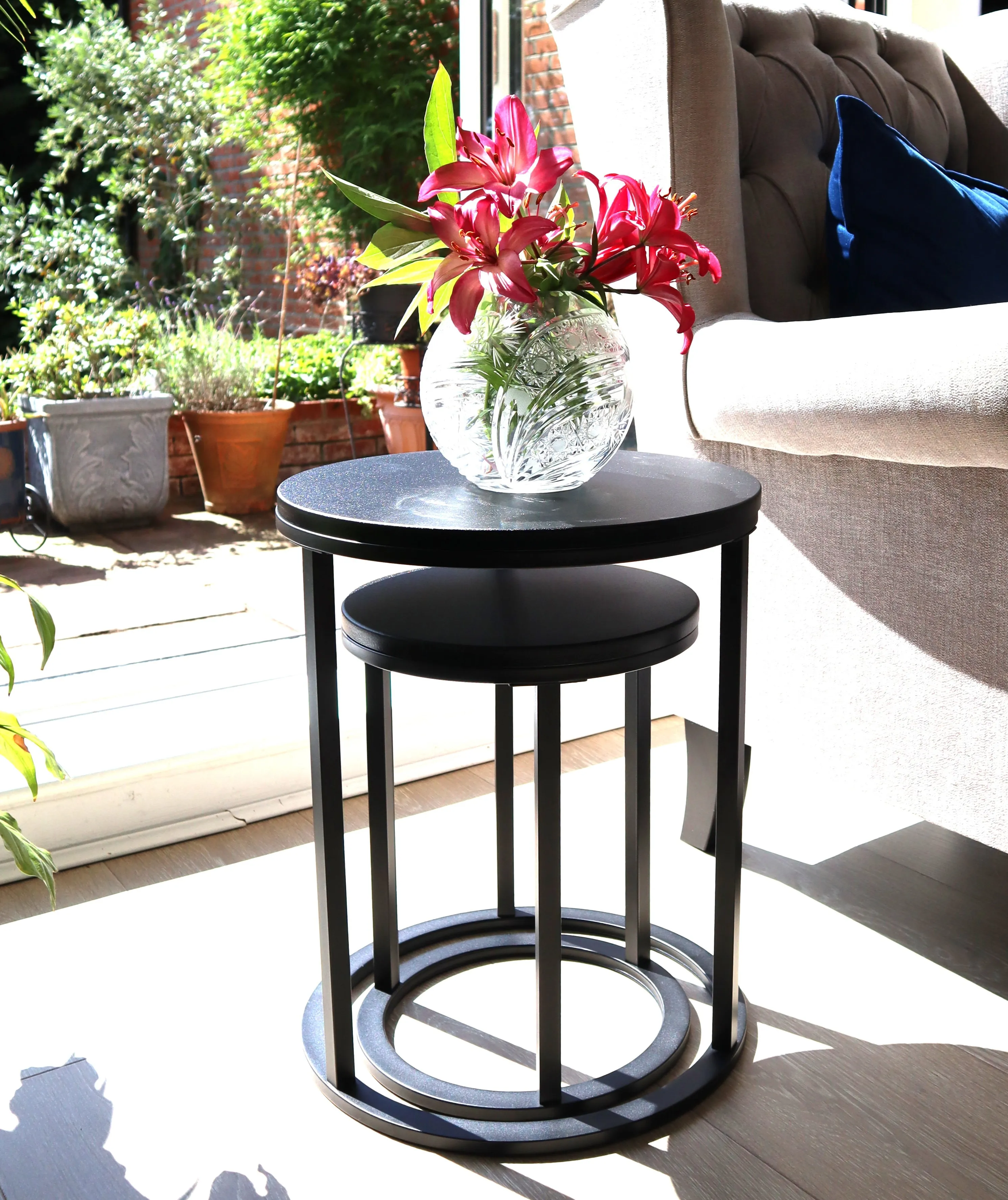 Paloma Set of 2 Round Nesting Tables, Matte Black Top and Base